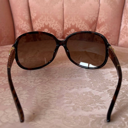 Gucci oversized sunglasses in brown