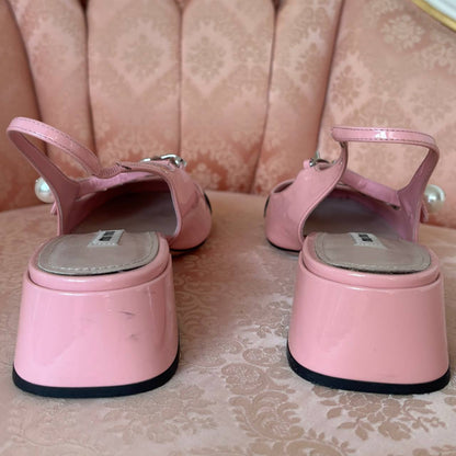 Miu pink and black patent leather black Mary Janes