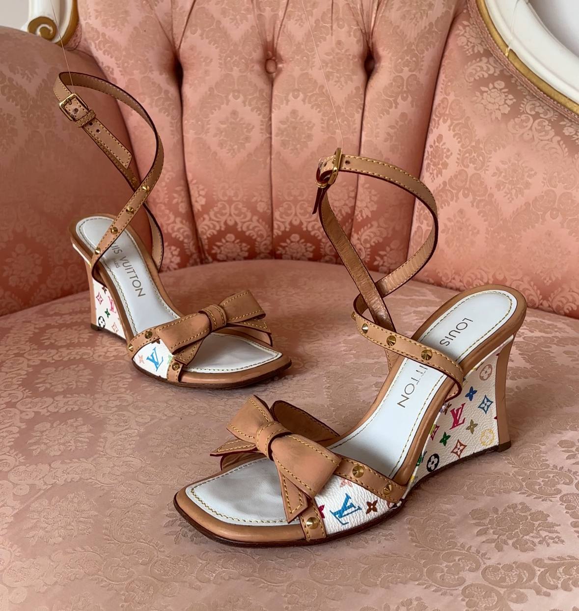 Louis Vuitton monogram white wedges