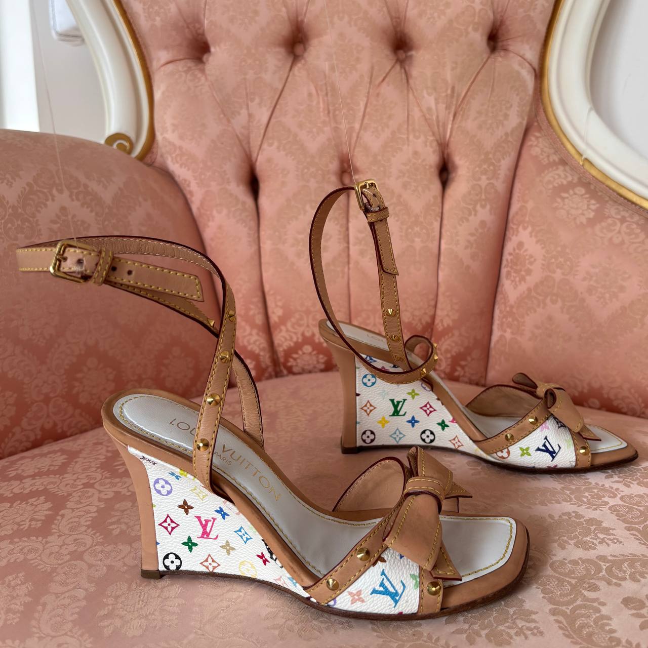 Louis Vuitton monogram white wedges