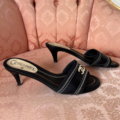 Chanel mules with interlocking CC logo