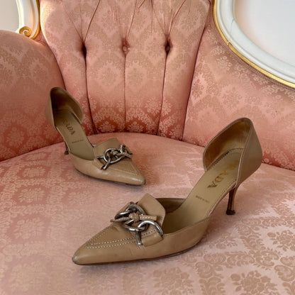 Prada beige/camel leather kitten heels