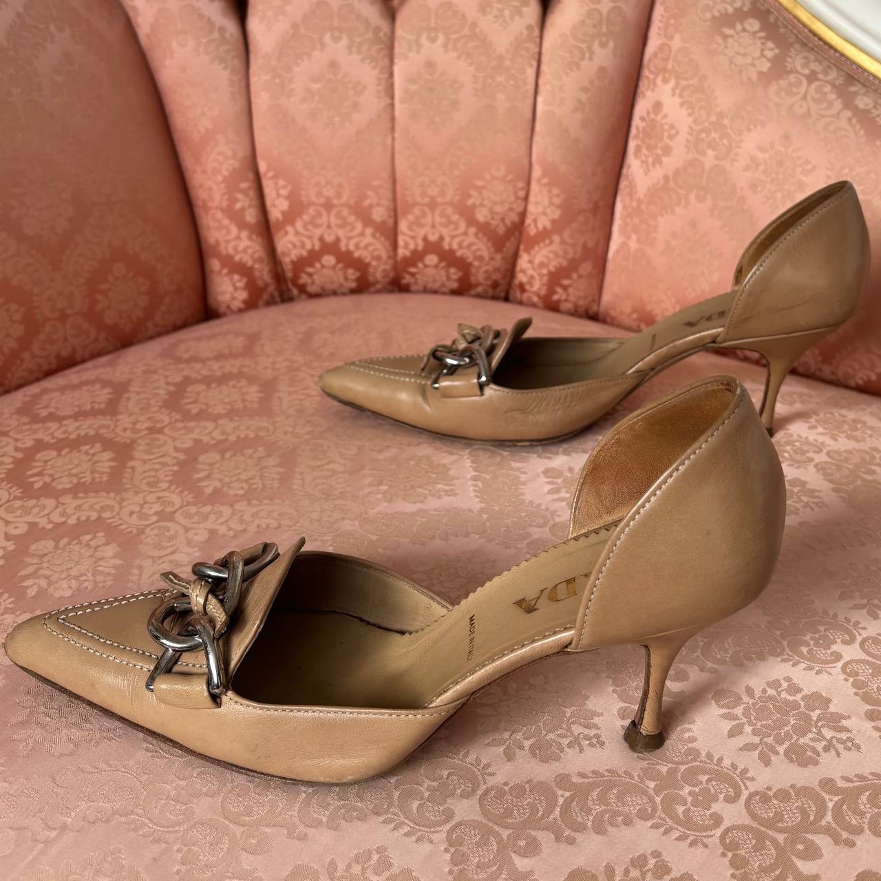 Prada beige/camel leather kitten heels