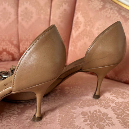 Prada beige/camel leather kitten heels