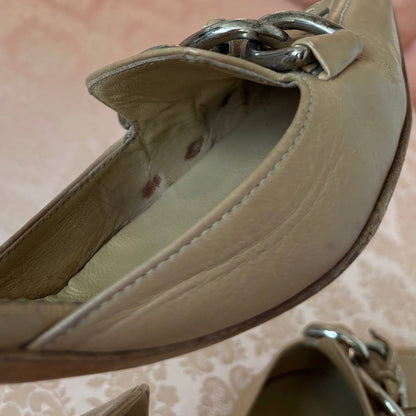 Prada beige/camel leather kitten heels