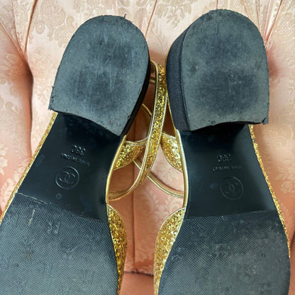 Chanel slingback heels pre-fall 2021