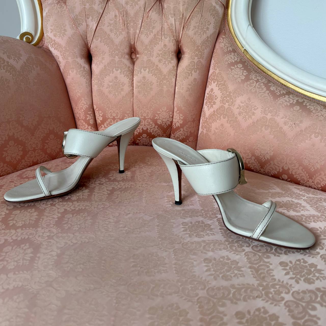 Gucci Ascot sandals in ecru white