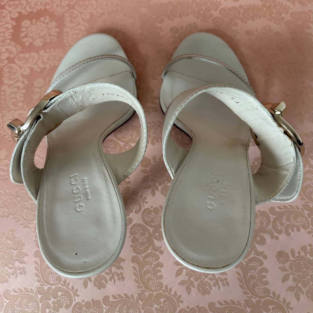 Gucci Ascot sandals in ecru white