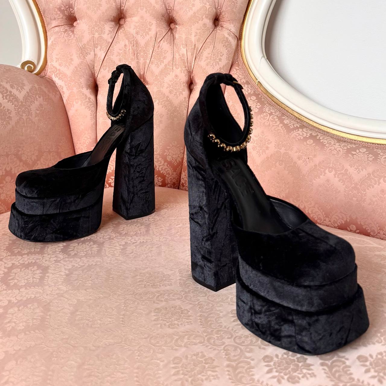 Versace Medusa Aevitas heels FW2021 black