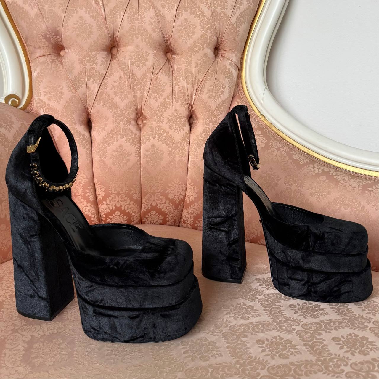 Versace Medusa Aevitas heels FW2021 black