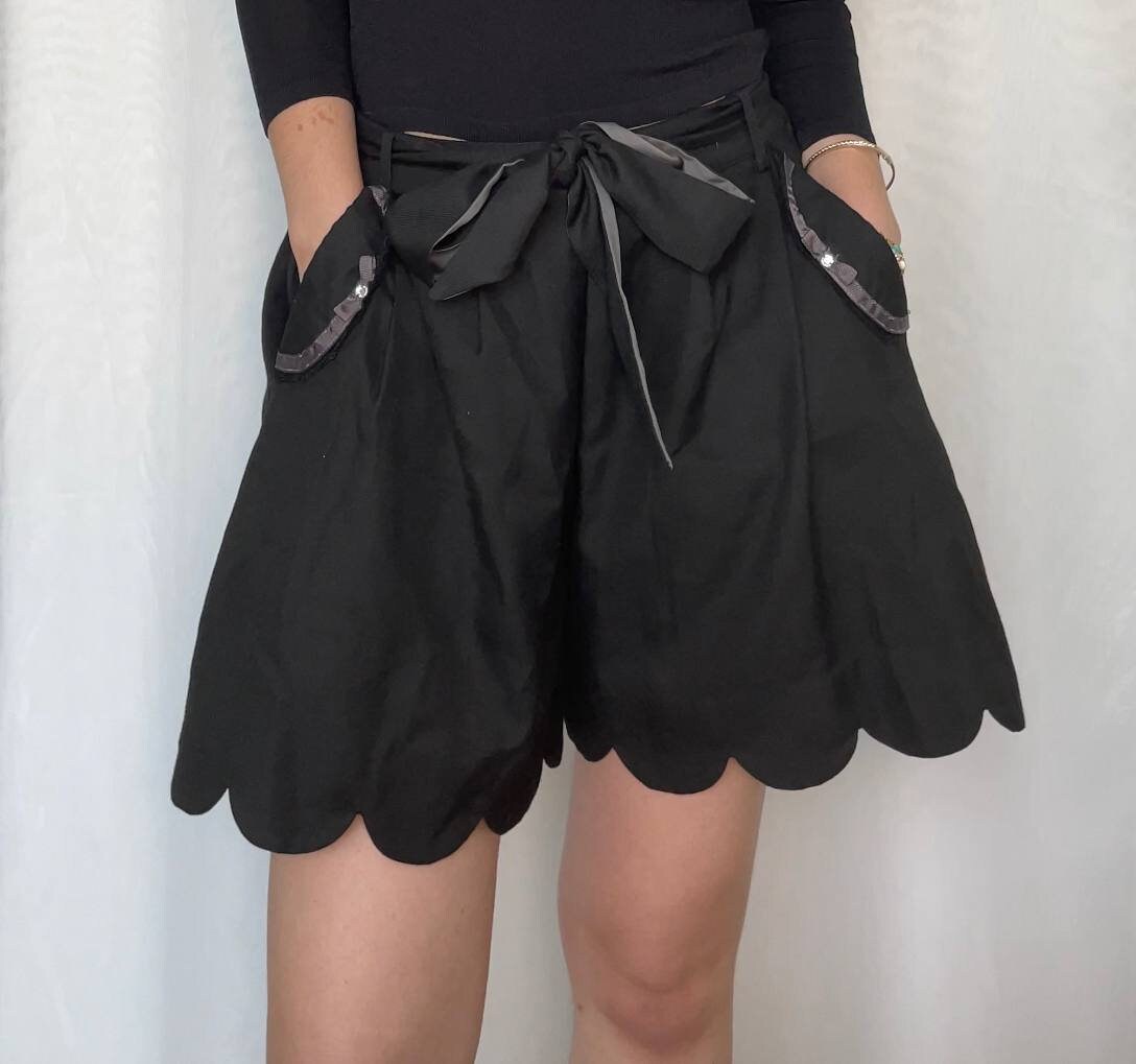 Axes Femme shorts bottom skort skirt black bow ruffled vintage y2k pilates coquette old money