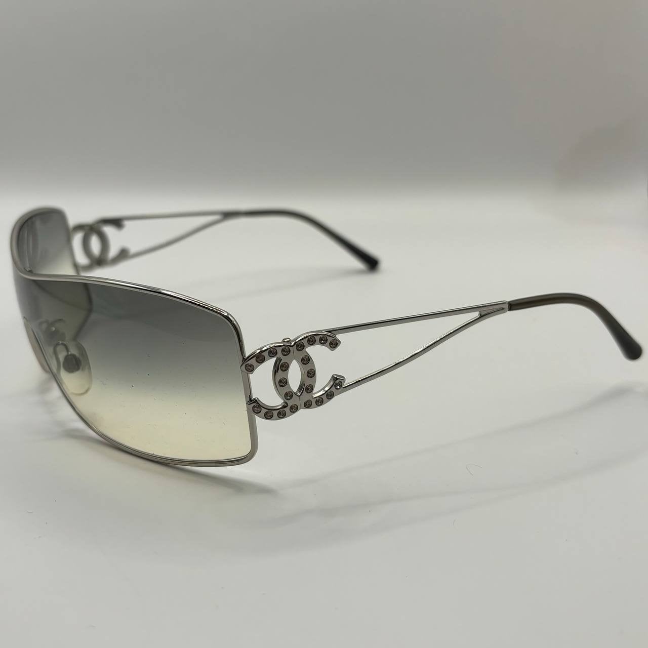 Chanel sunglasses vintage rimless frameless CC diamanté grey tan gradient with silver y2k with logo