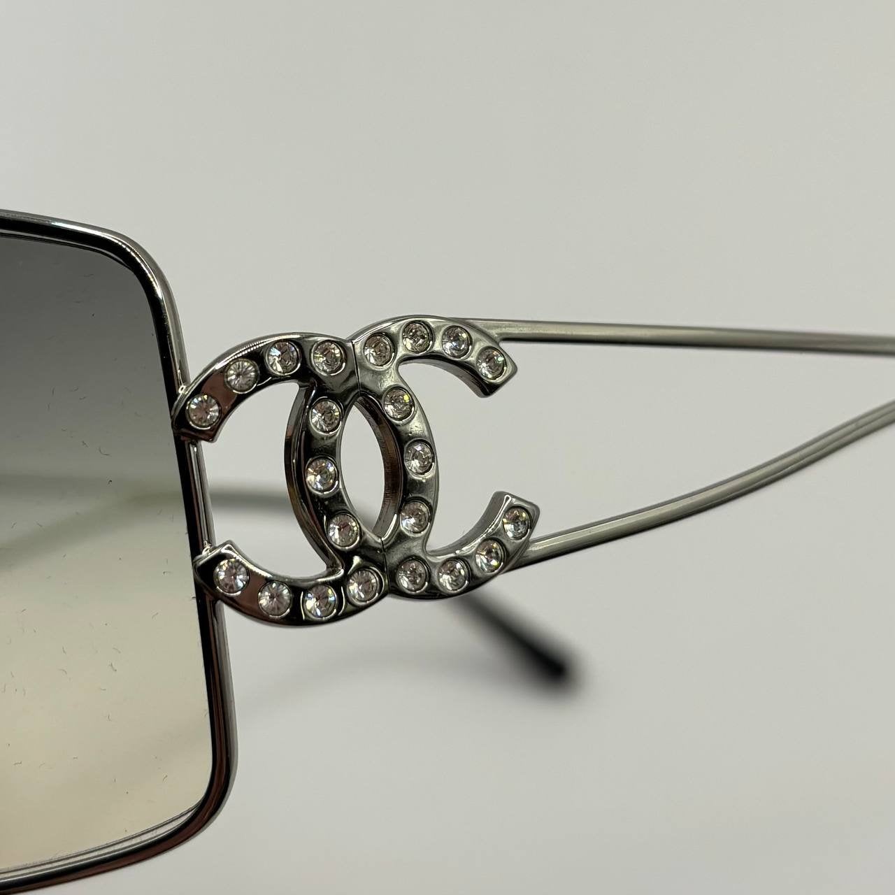 Chanel sunglasses vintage rimless frameless CC diamanté grey tan gradient with silver y2k with logo
