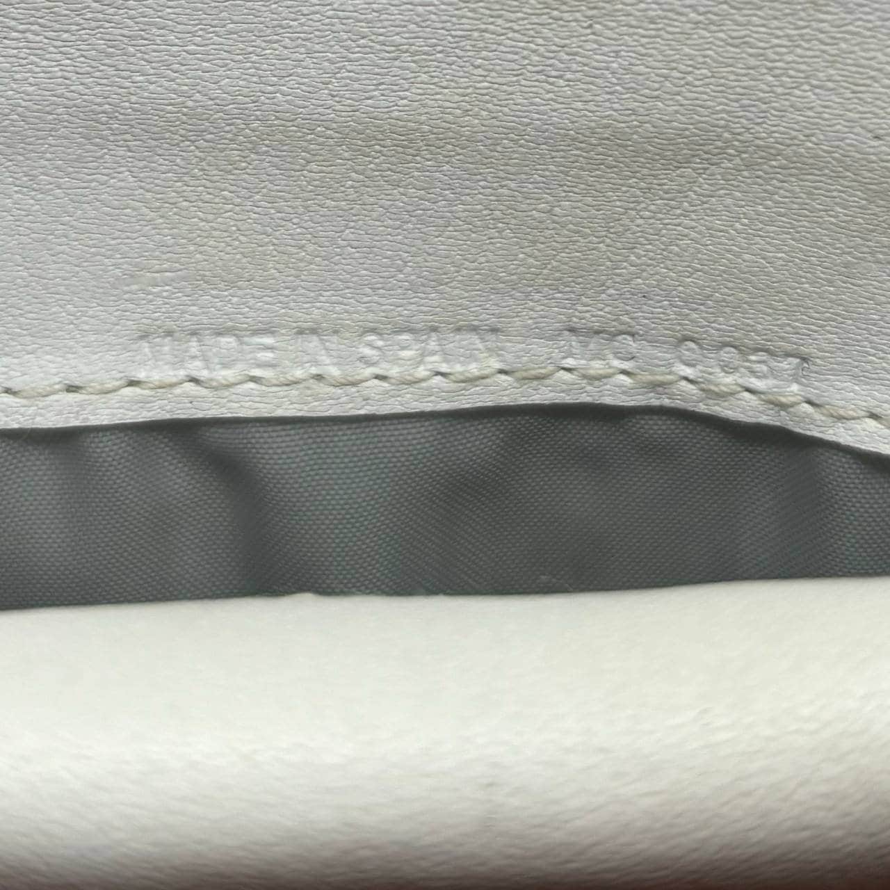 Dior wallet monogram romatique Diorissimo vintage y2k iconic collection in white and grey