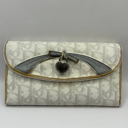 Dior wallet monogram romatique Diorissimo vintage y2k iconic collection in white and grey