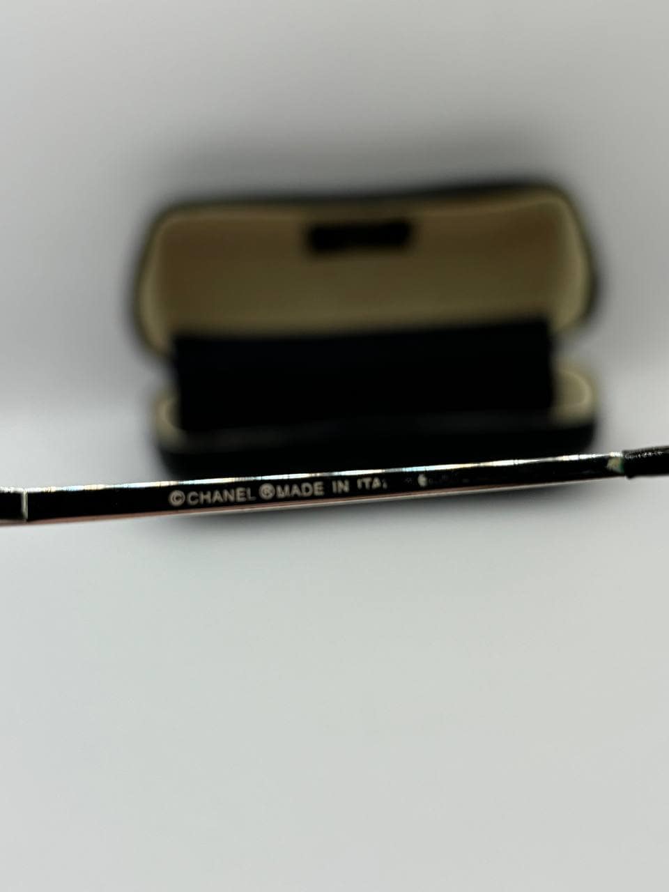 Chanel sunglasses vintage rimless frameless CC diamanté transparent with silver y2k with logo