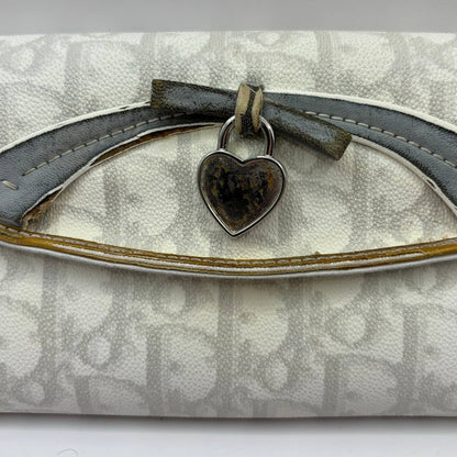 Dior wallet monogram romatique Diorissimo vintage y2k iconic collection in white and grey
