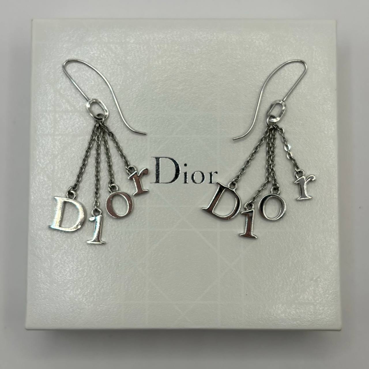 Dior earrings hanging letters silver